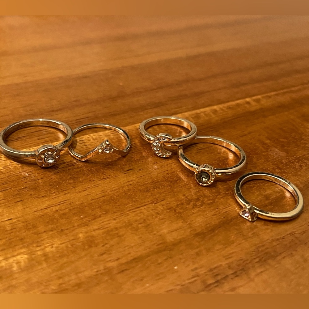 Cost Plus World Market set of 5 rings gold tone